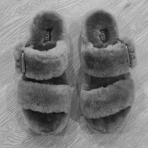 UGG Fuzz Yeah Slides